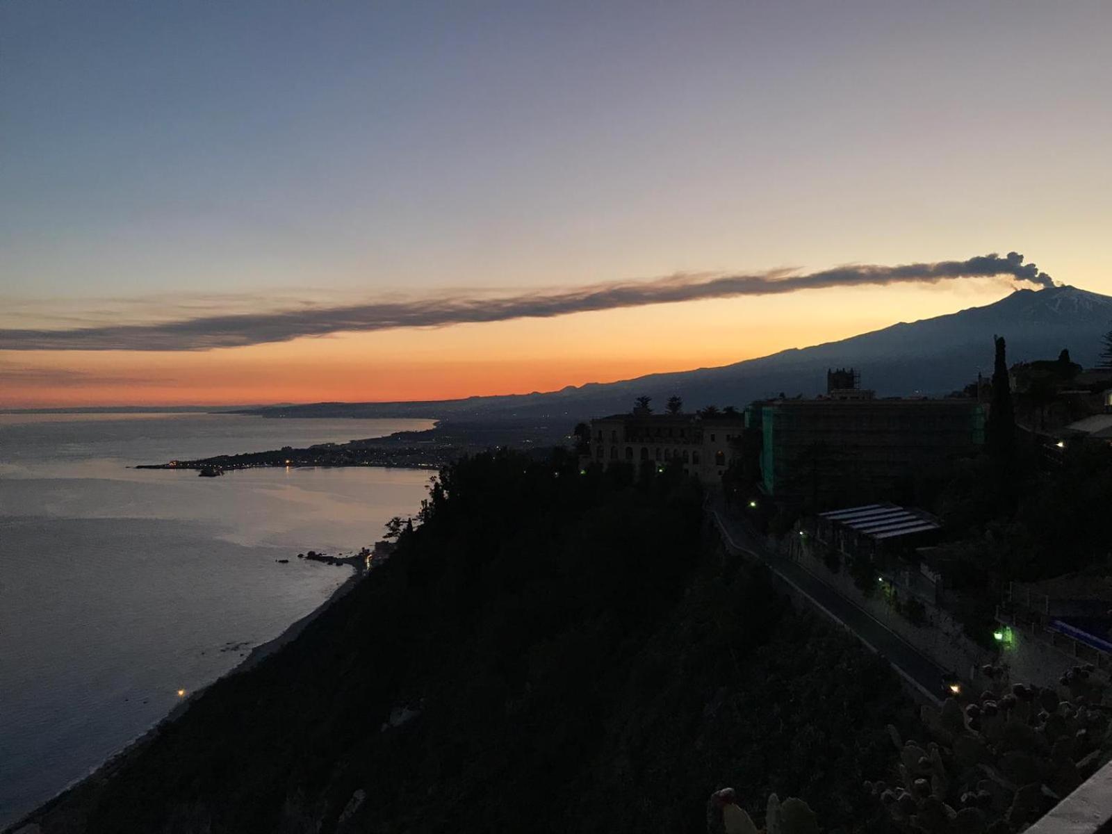 La Baia Dei Delfini Lägenhet Taormina Exteriör bild